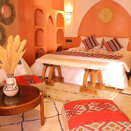 Riad Dar Susan - Authentic Stay In ซากอร่า ภายนอก รูปภาพ