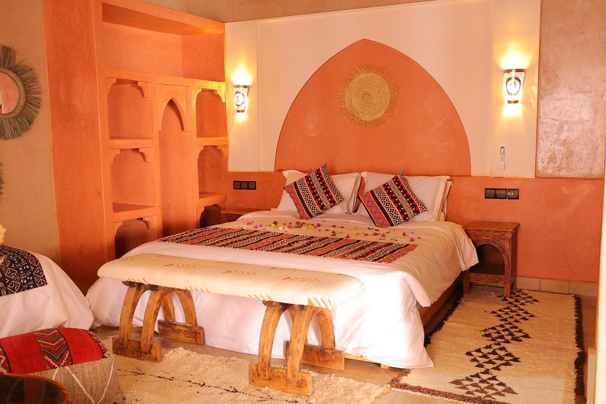 Riad Dar Susan - Authentic Stay In ซากอร่า ภายนอก รูปภาพ