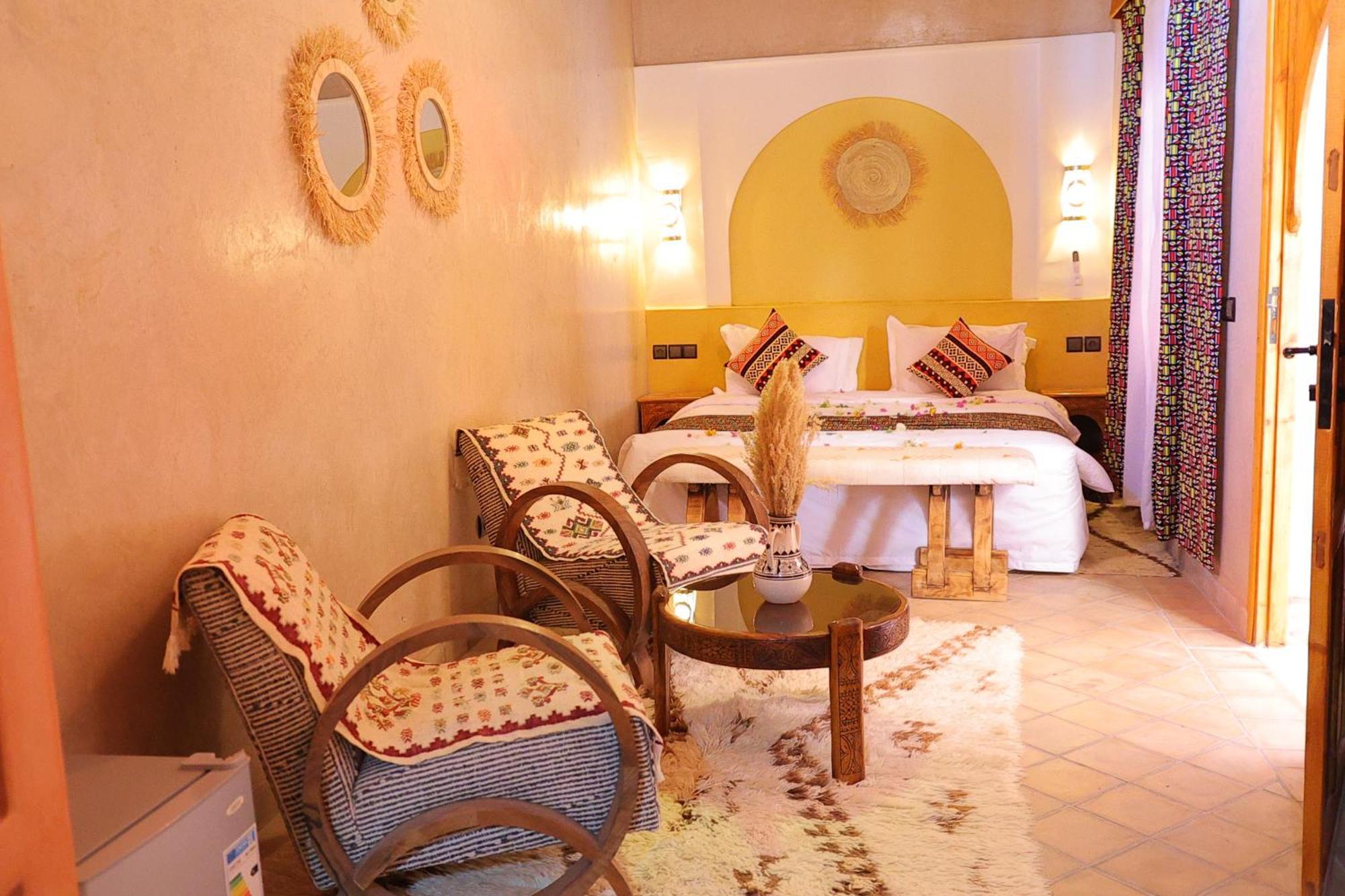 Riad Dar Susan - Authentic Stay In ซากอร่า ภายนอก รูปภาพ