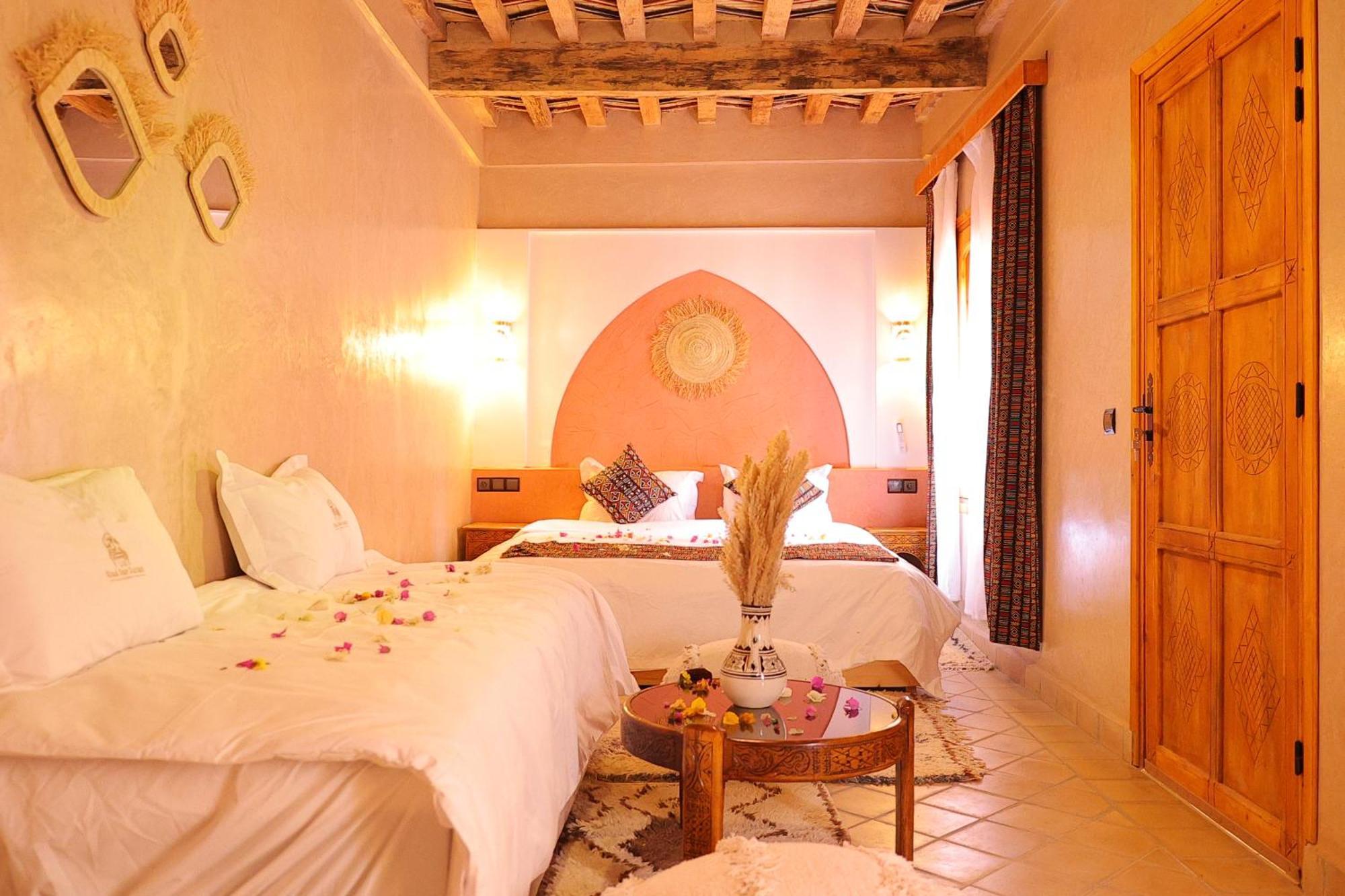 Riad Dar Susan - Authentic Stay In ซากอร่า ภายนอก รูปภาพ